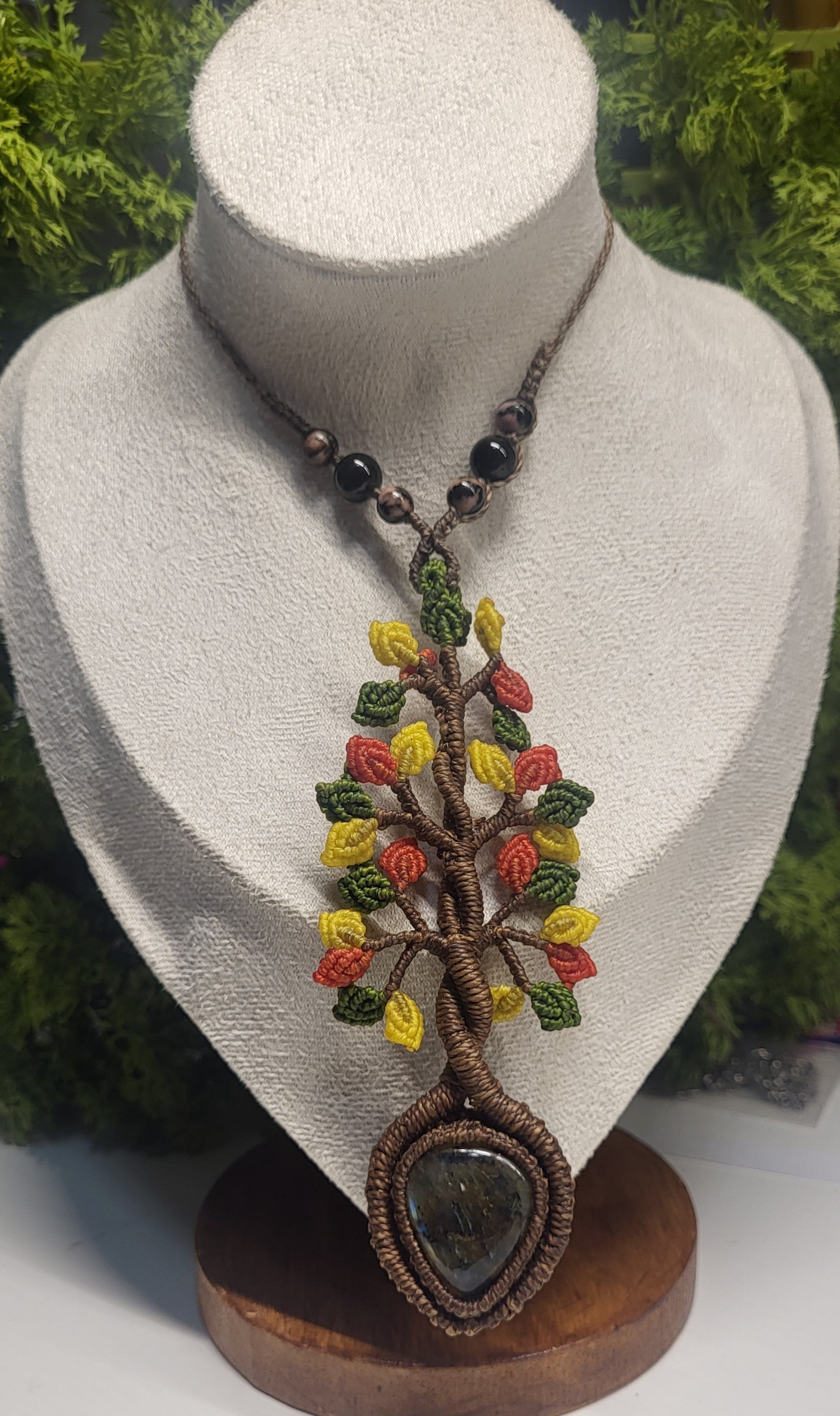 Tree live Macrame necklace – INTI SANA