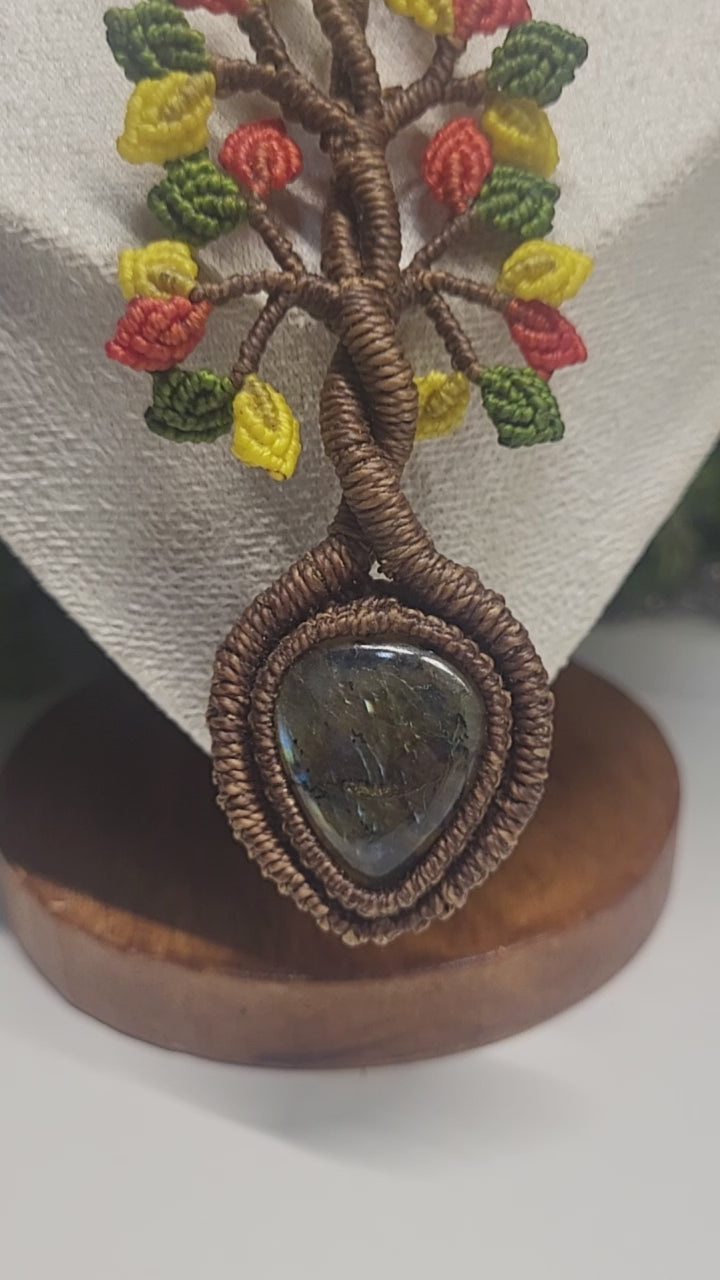 Tree live Macrame necklace – INTI SANA