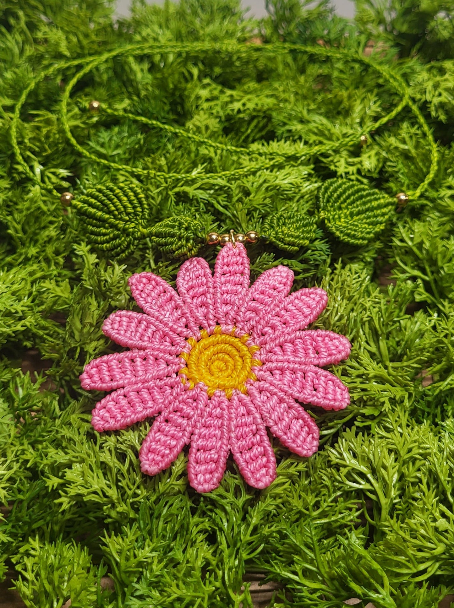 Tutifruti Daisy Necklace
