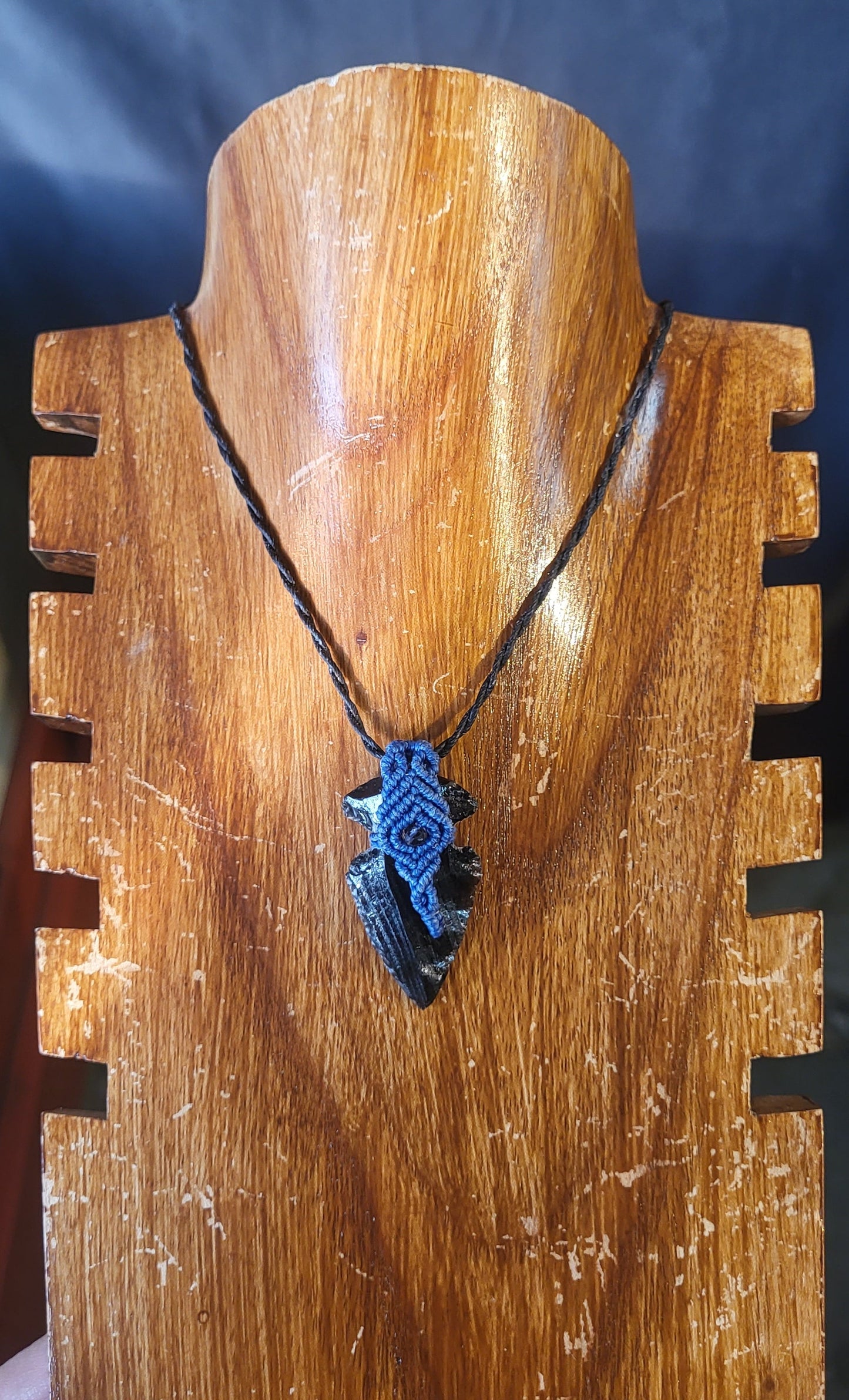 Obsidian Arrow Neclkace