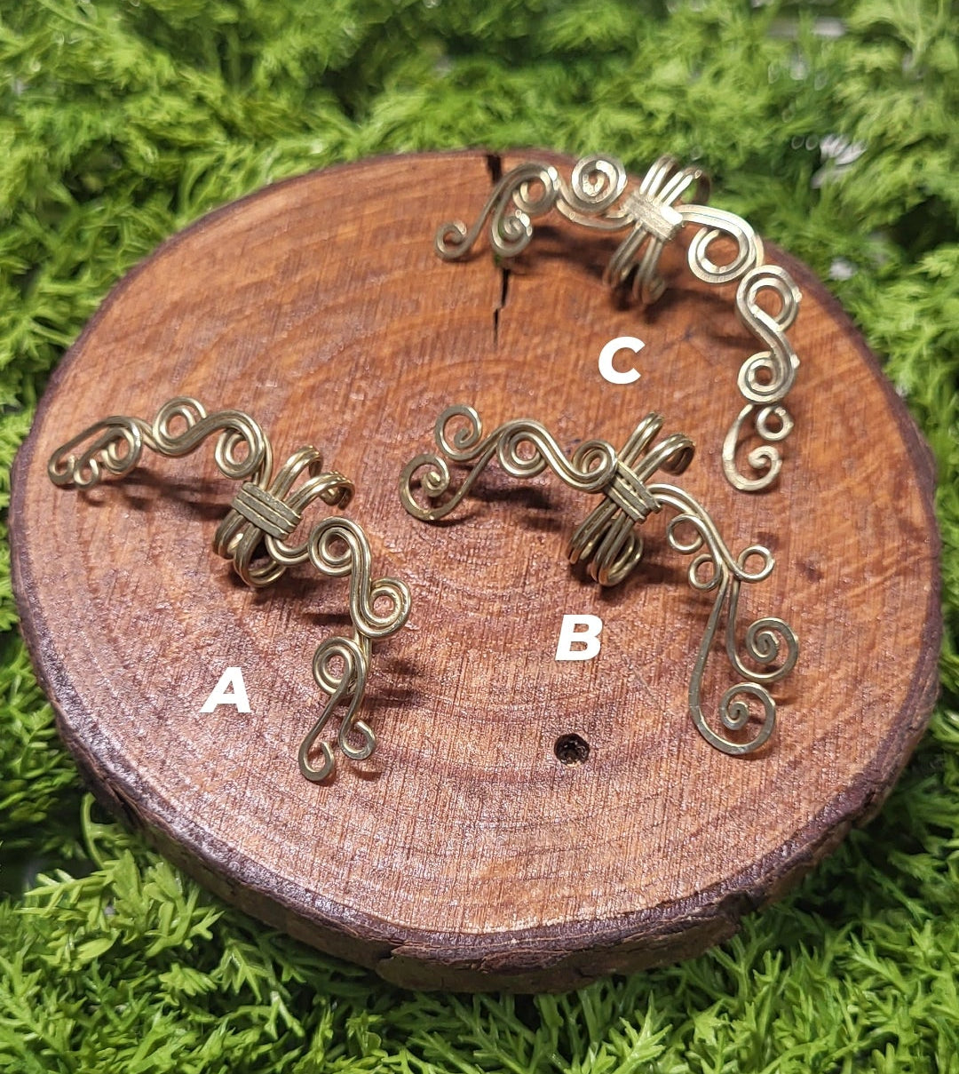 "Conciencia" Brass Ear Cuff